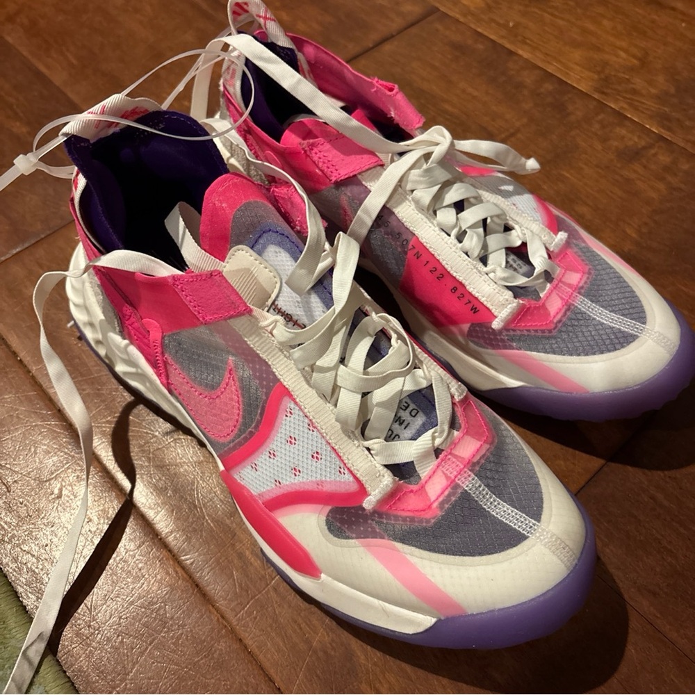 Nike Women's Vibrant Pink and Purple Sneakers